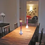Hostel Oasis Backpackers' Cowork & Coliving *