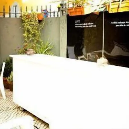 Хостел Oasis Backpackers' Cowork & Coliving Лиссабон