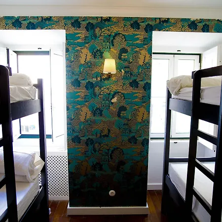 Oasis Backpackers' Cowork & Coliving Hostel