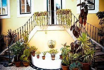 Hostel Oasis Backpackers' Cowork & Coliving *