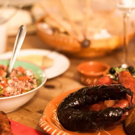 Oasis Backpackers' Cowork & Coliving بيت شباب Lisboa