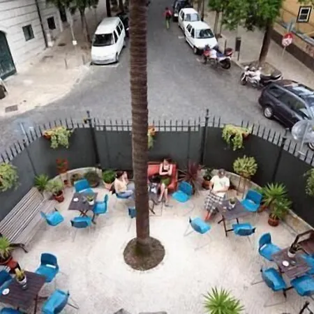 بيت شباب Oasis Backpackers' Cowork & Coliving